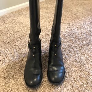 Tory Burch size 5 Boot